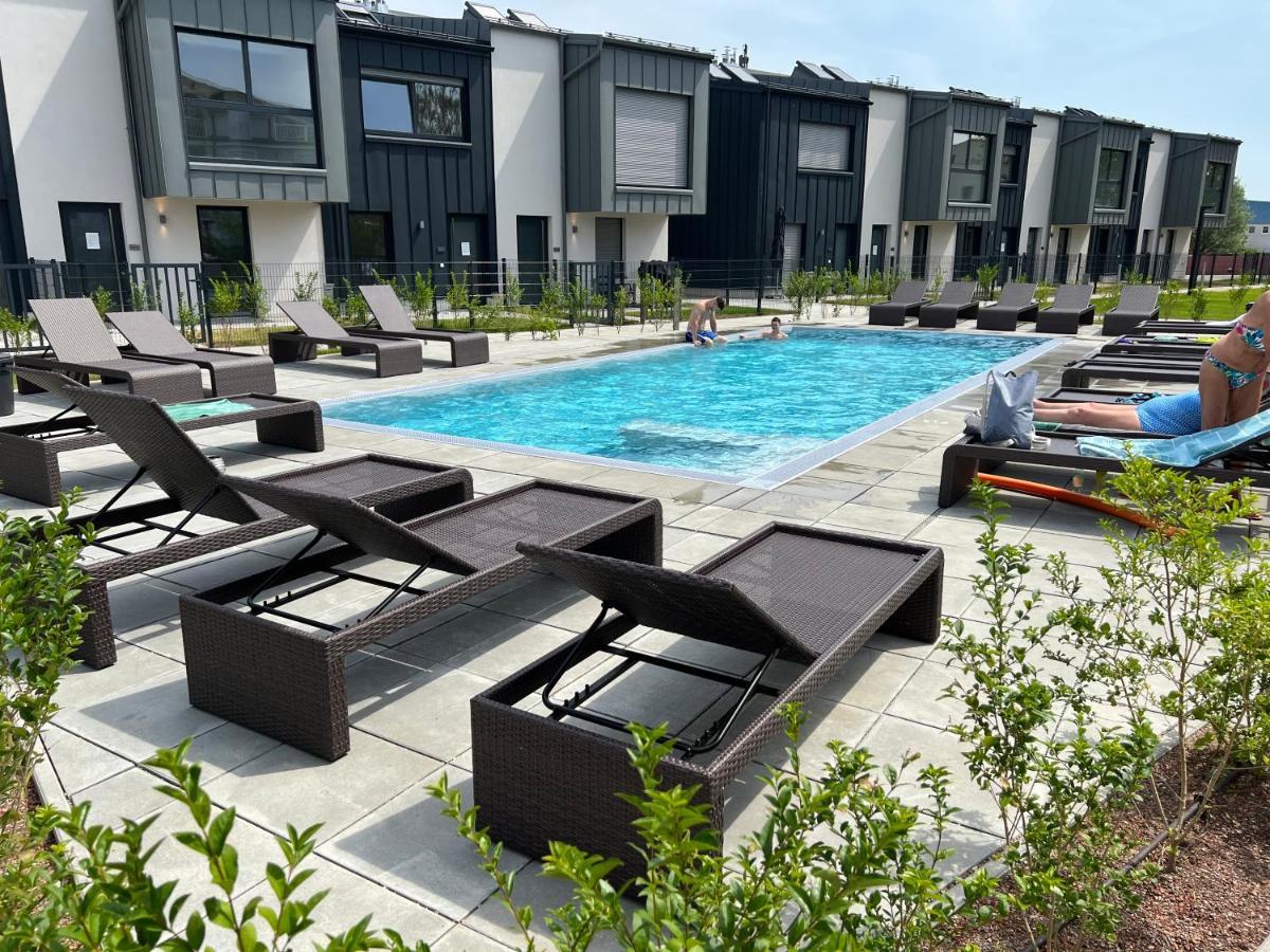25H Spa-Residenz Best Sleep Privat Garden & Pools نيوسيدل آم سي المظهر الخارجي الصورة
