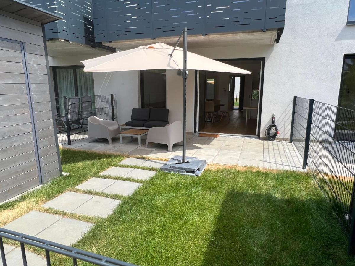 25H Spa-Residenz Best Sleep Privat Garden & Pools نيوسيدل آم سي المظهر الخارجي الصورة