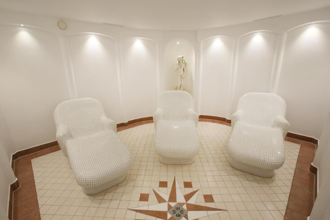25H Spa-Residenz Best Sleep Privat Garden & Pools نيوسيدل آم سي المظهر الخارجي الصورة
