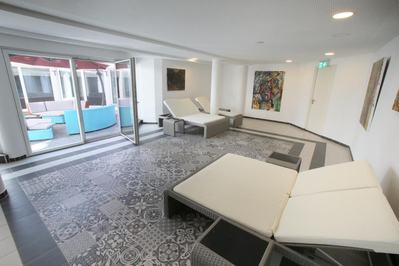 25H Spa-Residenz Best Sleep Privat Garden & Pools نيوسيدل آم سي المظهر الخارجي الصورة