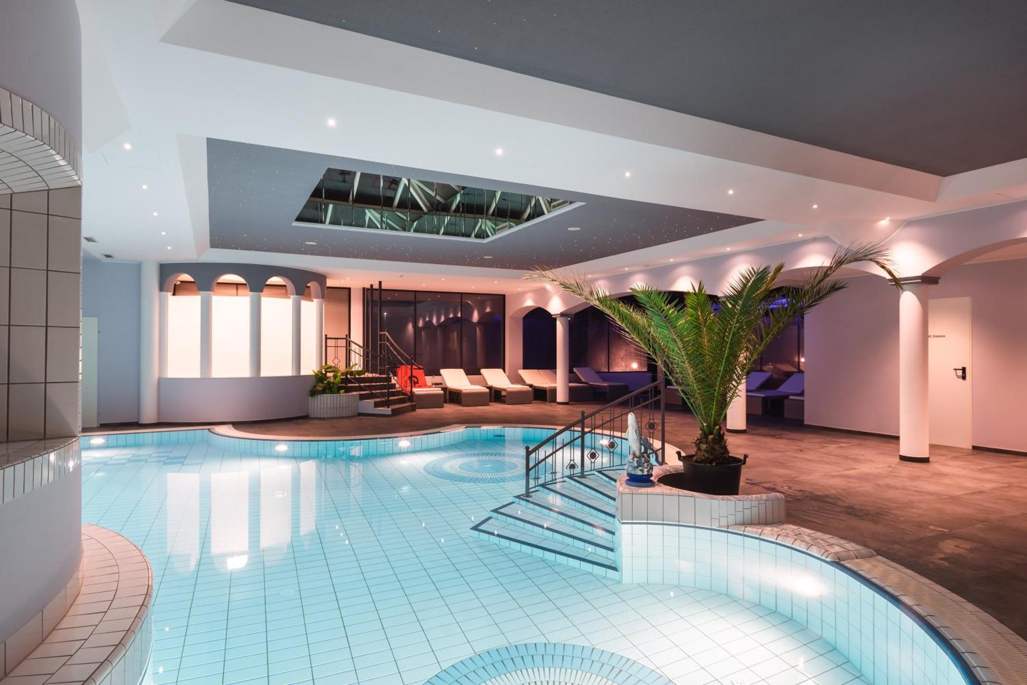 25H Spa-Residenz Best Sleep Privat Garden & Pools نيوسيدل آم سي المظهر الخارجي الصورة